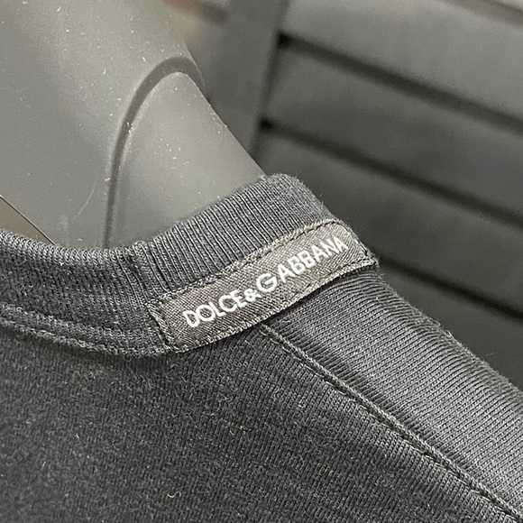 D&G t shirt brand new with tags and original bag . Various sizes - Picture 4 of 5